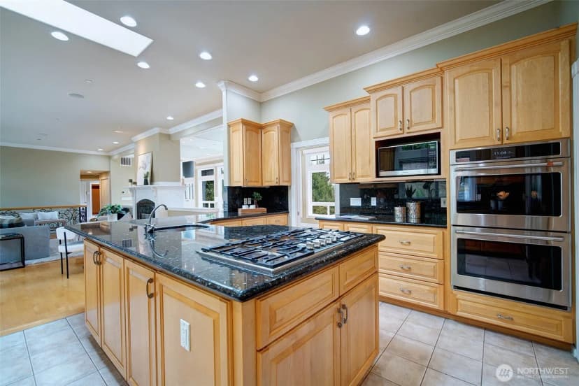 Property photo for 6145 93rd Avenue Se, Mercer Island photo 11