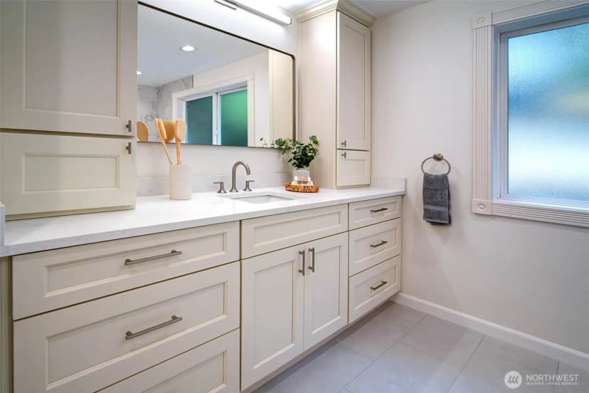 Property photo for 6145 93rd Avenue Se, Mercer Island photo 19
