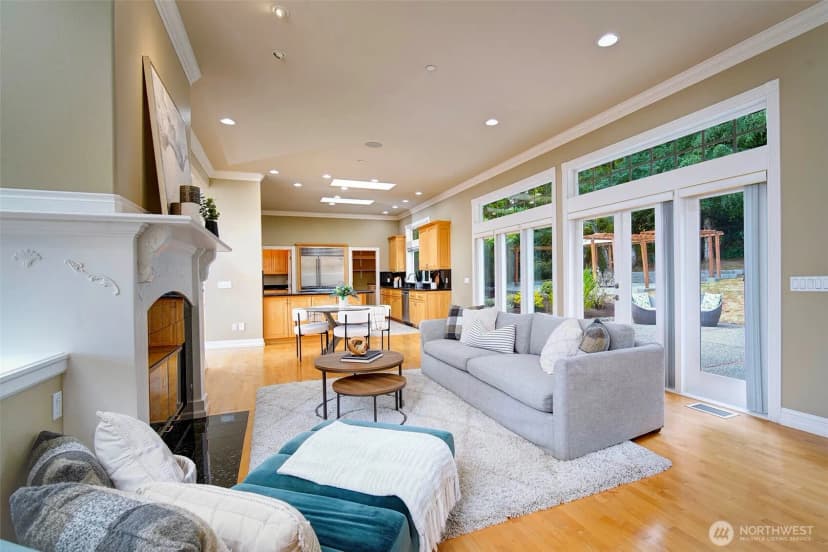 Property photo for 6145 93rd Avenue Se, Mercer Island photo 9