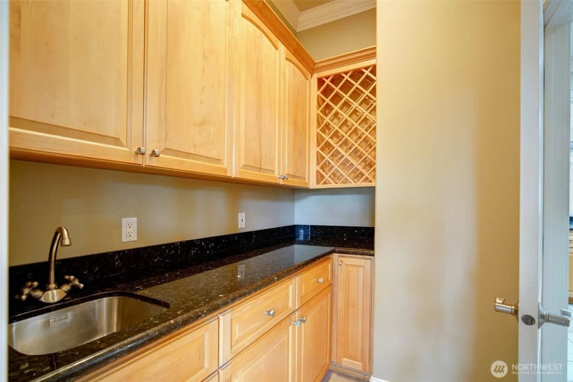 Property photo for 6145 93rd Avenue Se, Mercer Island photo 14