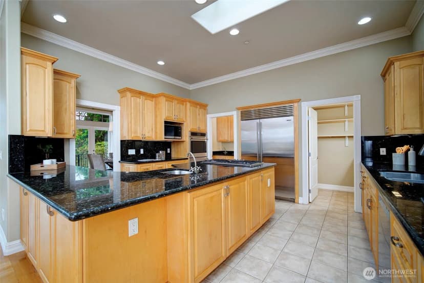 Property photo for 6145 93rd Avenue Se, Mercer Island photo 10