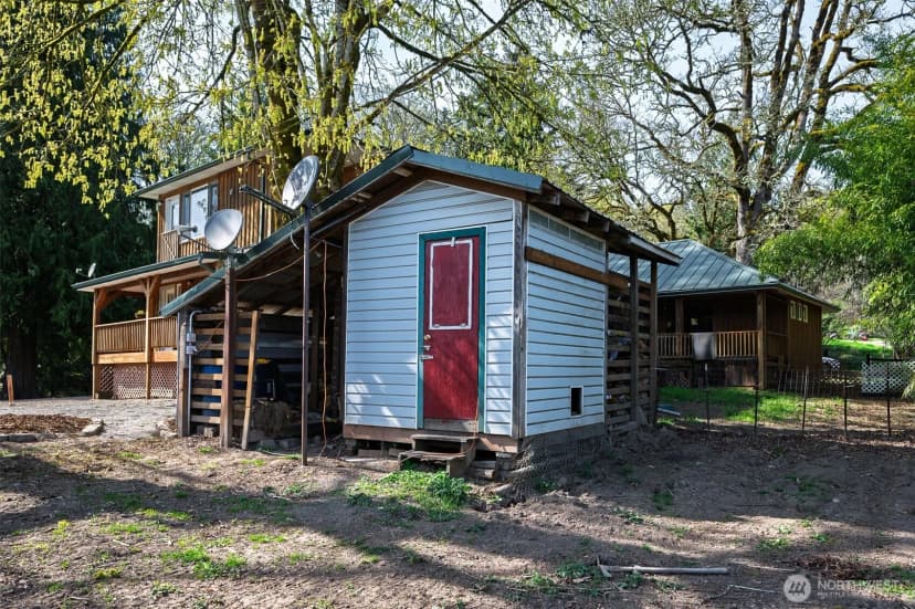 Property photo for 202 Redwing Road, Woodland photo 25