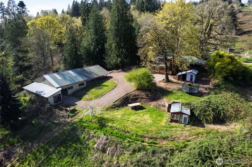 Property photo for 202 Redwing Road, Woodland photo 32