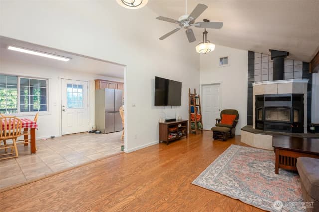Property photo for 202 Redwing Road, Woodland photo 4