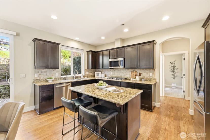 Property photo for 14911 58th Avenue S, Tukwila photo 7