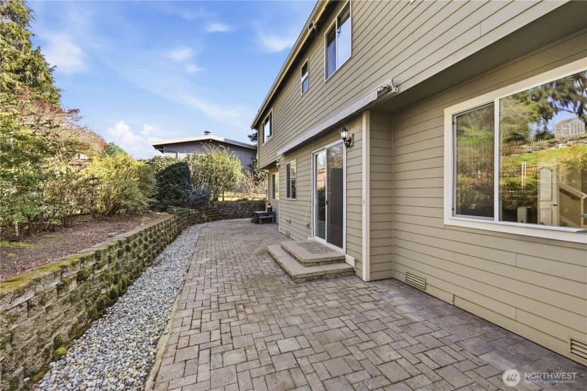 Property photo for 14911 58th Avenue S, Tukwila photo 22