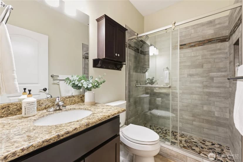 Property photo for 14911 58th Avenue S, Tukwila photo 11