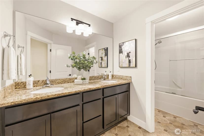 Property photo for 14911 58th Avenue S, Tukwila photo 20