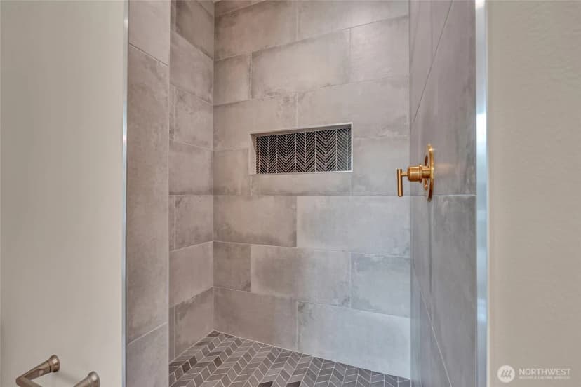 Property photo for 3350 Mccary Road Sw, Port Orchard photo 15