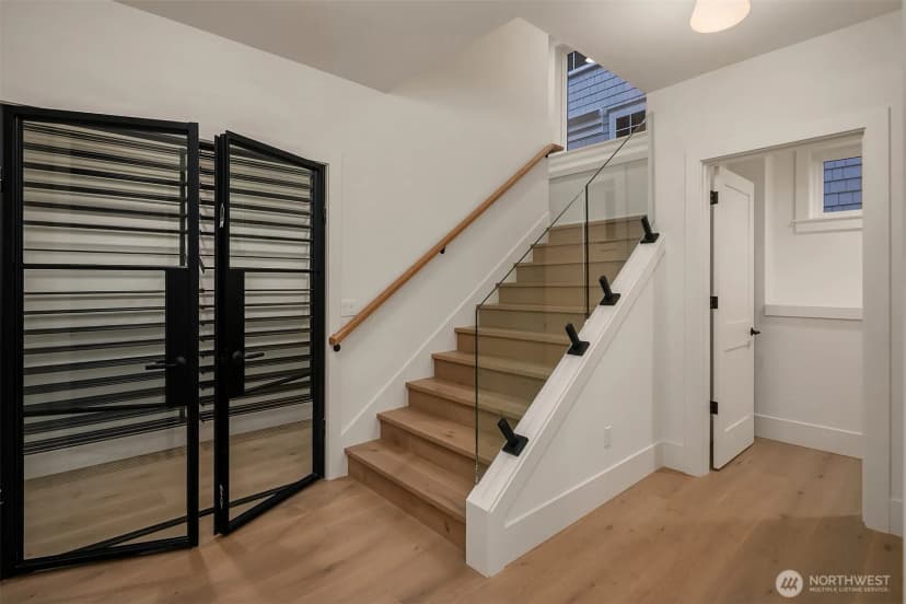 Property photo for 1027 Mcgilvra Boulevard E, Seattle photo 32
