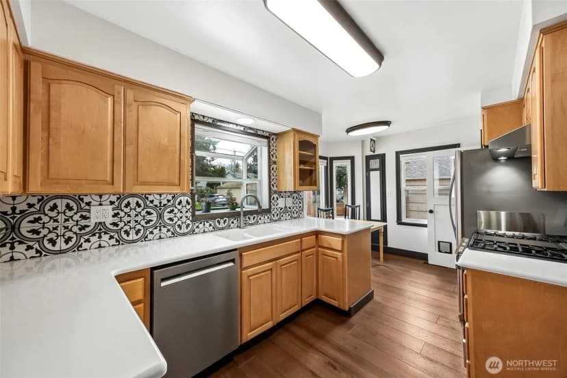 Property photo for 5002 6th Avenue, Tacoma photo 15