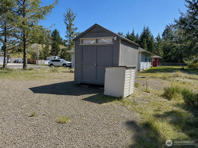 Property photo for 583 Meadow Avenue Ne, Ocean Shores photo 10