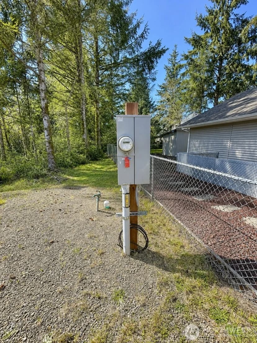 Property photo for 583 Meadow Avenue Ne, Ocean Shores photo 8