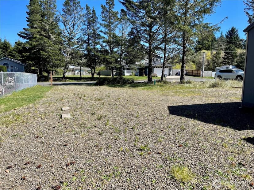 Property photo for 583 Meadow Avenue Ne, Ocean Shores photo 13