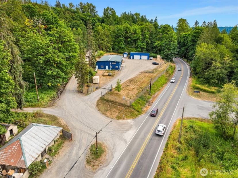 Property photo for 13 Xxx Carnation Duvall Road Ne, Duvall photo 8