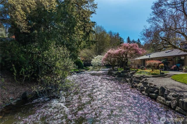 Property photo for 7055 81st Street Sw, Lakewood