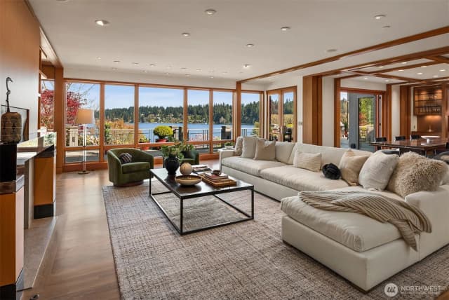 Property photo for 9626 Se 34th Street, Mercer Island photo 5