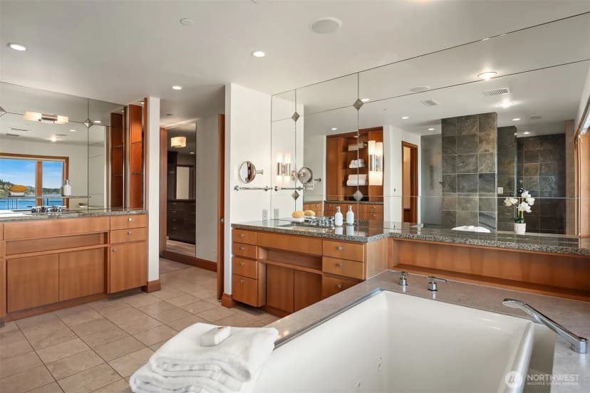 Property photo for 9626 Se 34th Street, Mercer Island photo 22