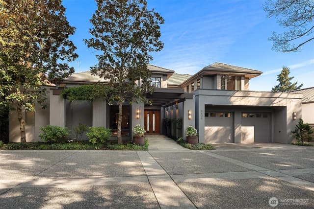 Property photo for 9626 Se 34th Street, Mercer Island photo 3