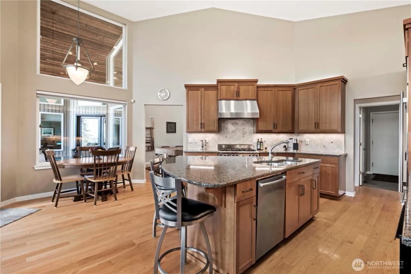 Property photo for 109 211th Place Ne, Sammamish photo 12