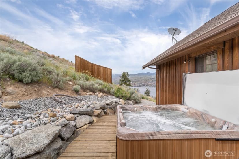 Property photo for 240 Little Butte Ranch Road, Chelan photo 21
