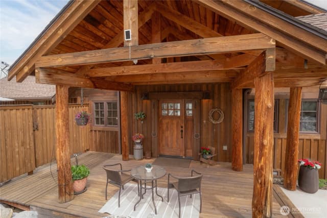 Property photo for 240 Little Butte Ranch Road, Chelan photo 5