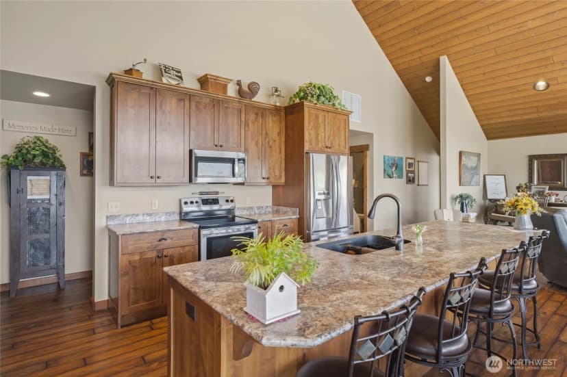 Property photo for 240 Little Butte Ranch Road, Chelan photo 11