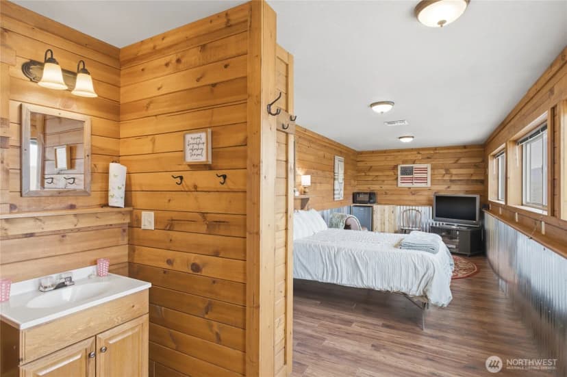 Property photo for 240 Little Butte Ranch Road, Chelan photo 31