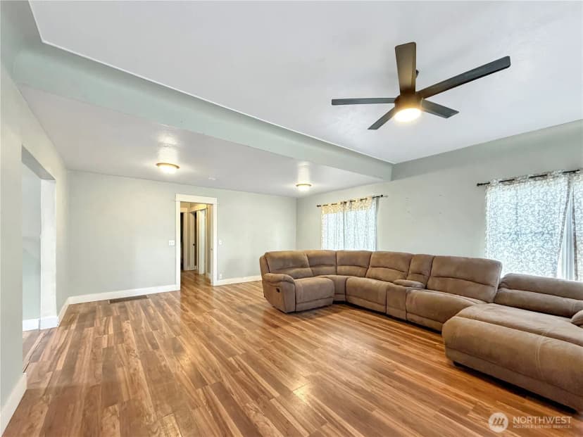 Property photo for 404 E Sixth, Waitsburg photo 7