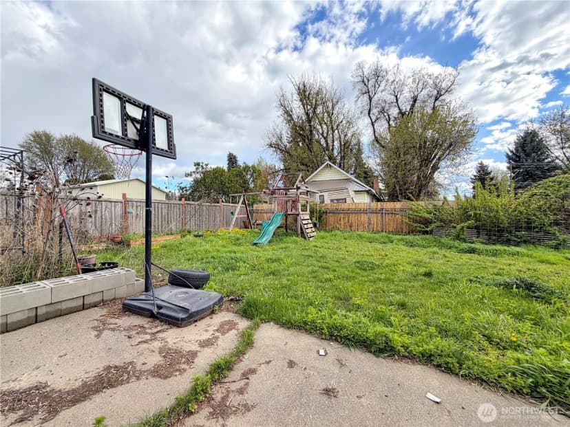Property photo for 404 E Sixth, Waitsburg photo 16
