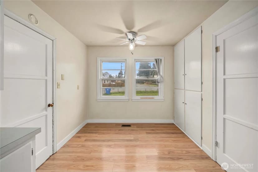 Property photo for 15412 Portland Avenue Sw, Lakewood photo 22