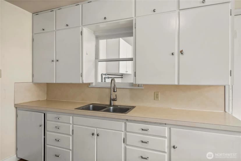 Property photo for 15412 Portland Avenue Sw, Lakewood photo 19