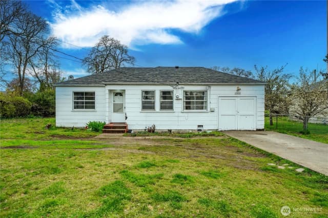 Property photo for 15412 Portland Avenue Sw, Lakewood