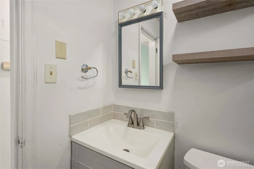 Property photo for 15412 Portland Avenue Sw, Lakewood photo 10