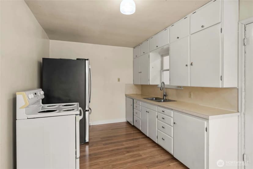 Property photo for 15412 Portland Avenue Sw, Lakewood photo 18