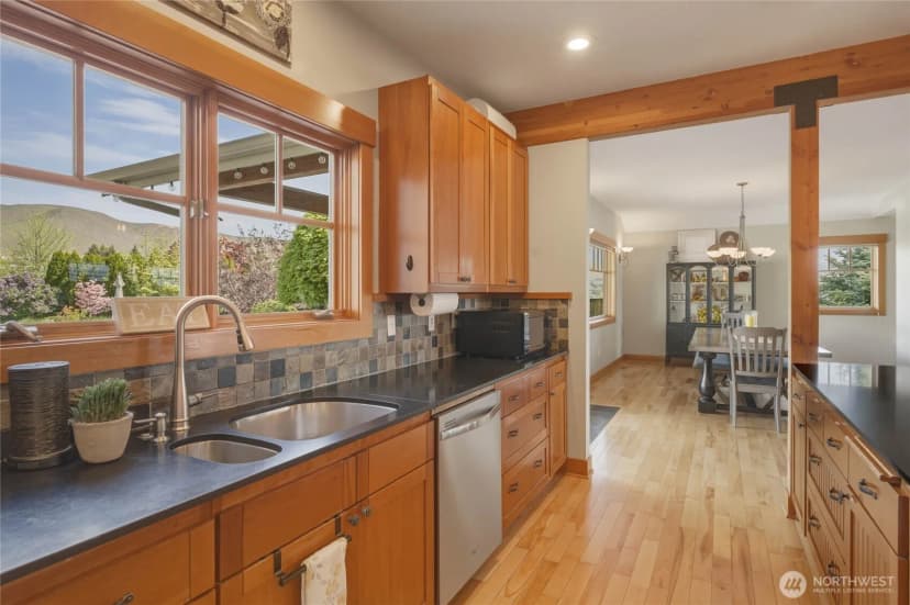 Property photo for 3642 Ridgeview Boulevard, Wenatchee photo 11
