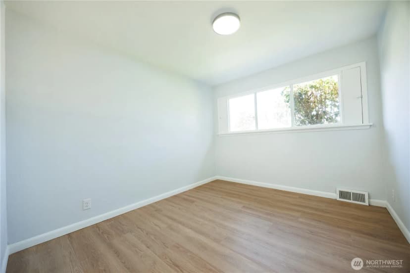 Property photo for 1534 E Section Street, Mount Vernon photo 19
