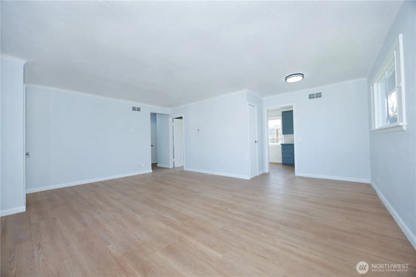 Property photo for 1534 E Section Street, Mount Vernon photo 7