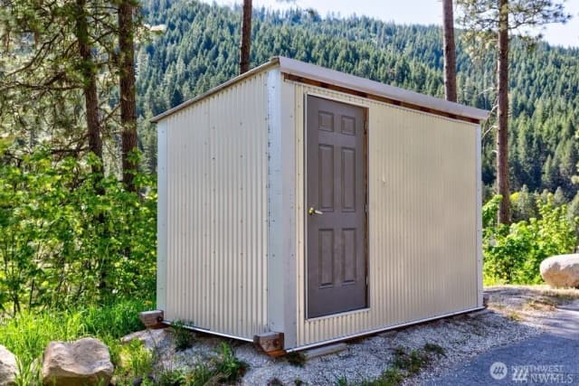 Property photo for 11200 Eagle Creek Road, Leavenworth photo 5