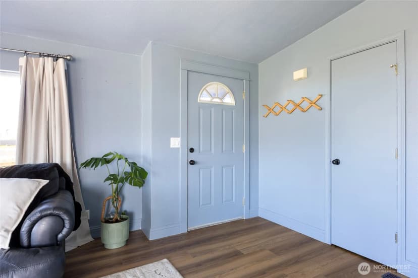 Property photo for 403 Hilltop Drive, Ephrata photo 8