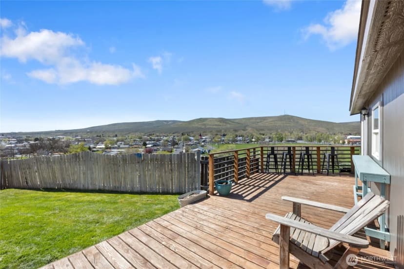 Property photo for 403 Hilltop Drive, Ephrata photo 29