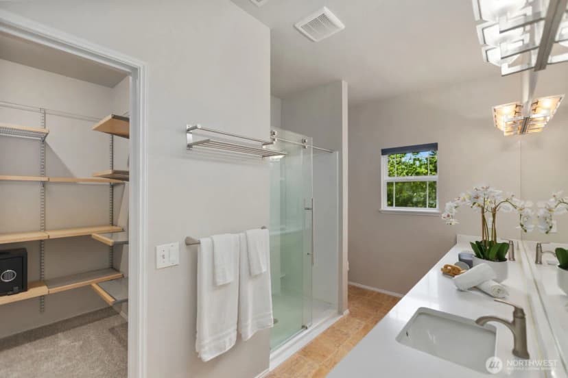 Property photo for 4493 248th Lane Se, Sammamish photo 18
