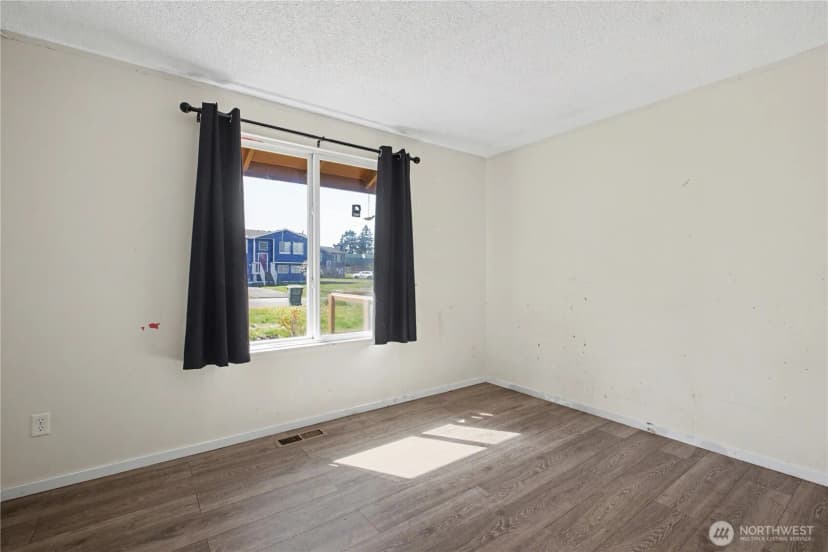 Property photo for 7532 14th Avenue Ne, Olympia photo 15