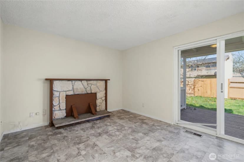Property photo for 7532 14th Avenue Ne, Olympia photo 8