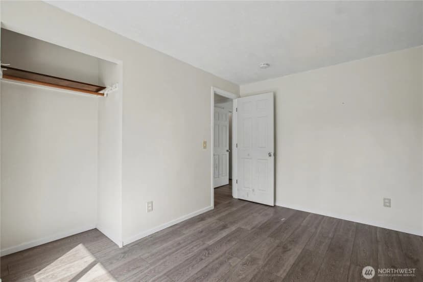 Property photo for 7532 14th Avenue Ne, Olympia photo 17