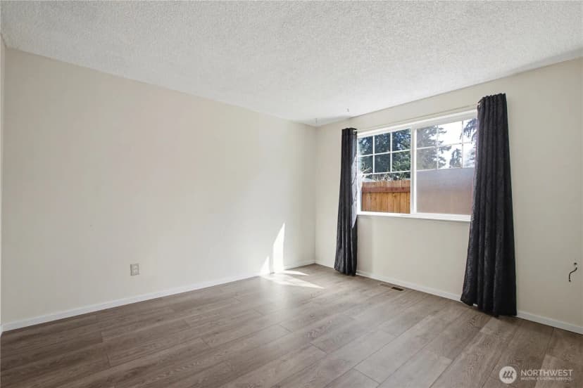 Property photo for 7532 14th Avenue Ne, Olympia photo 18
