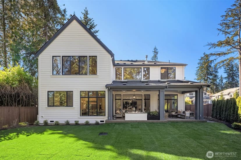 Property photo for 14030 Ne 6th Place, Bellevue photo 37