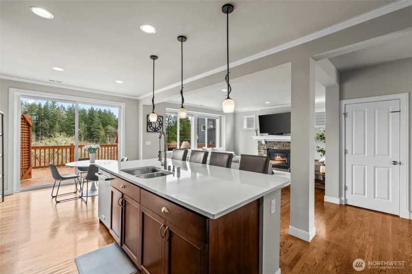 Property photo for 1644 211th Avenue Se, Sammamish photo 10
