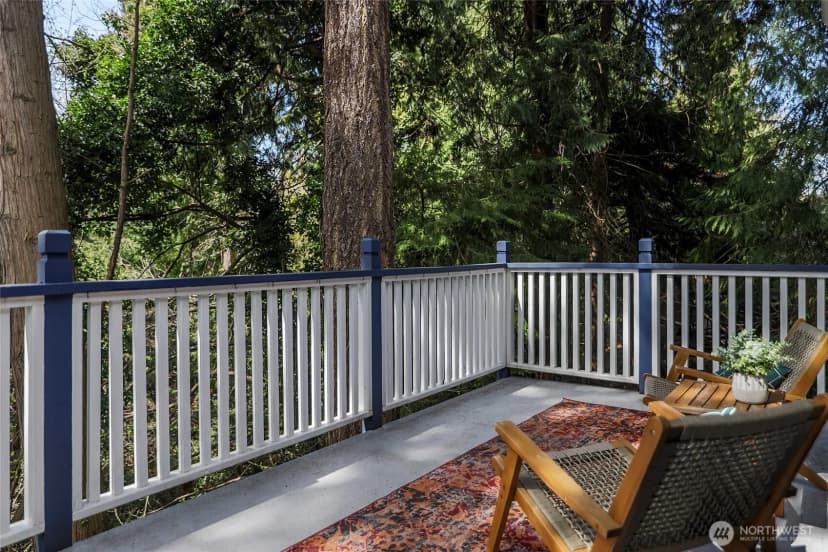 Property photo for 9165 45th Avenue Sw #6, Seattle photo 19