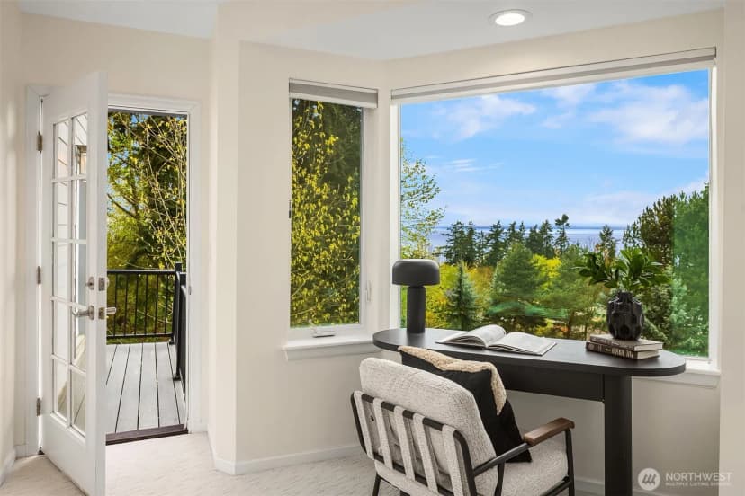 Property photo for 10612 Macarthur Lane, Mukilteo photo 12